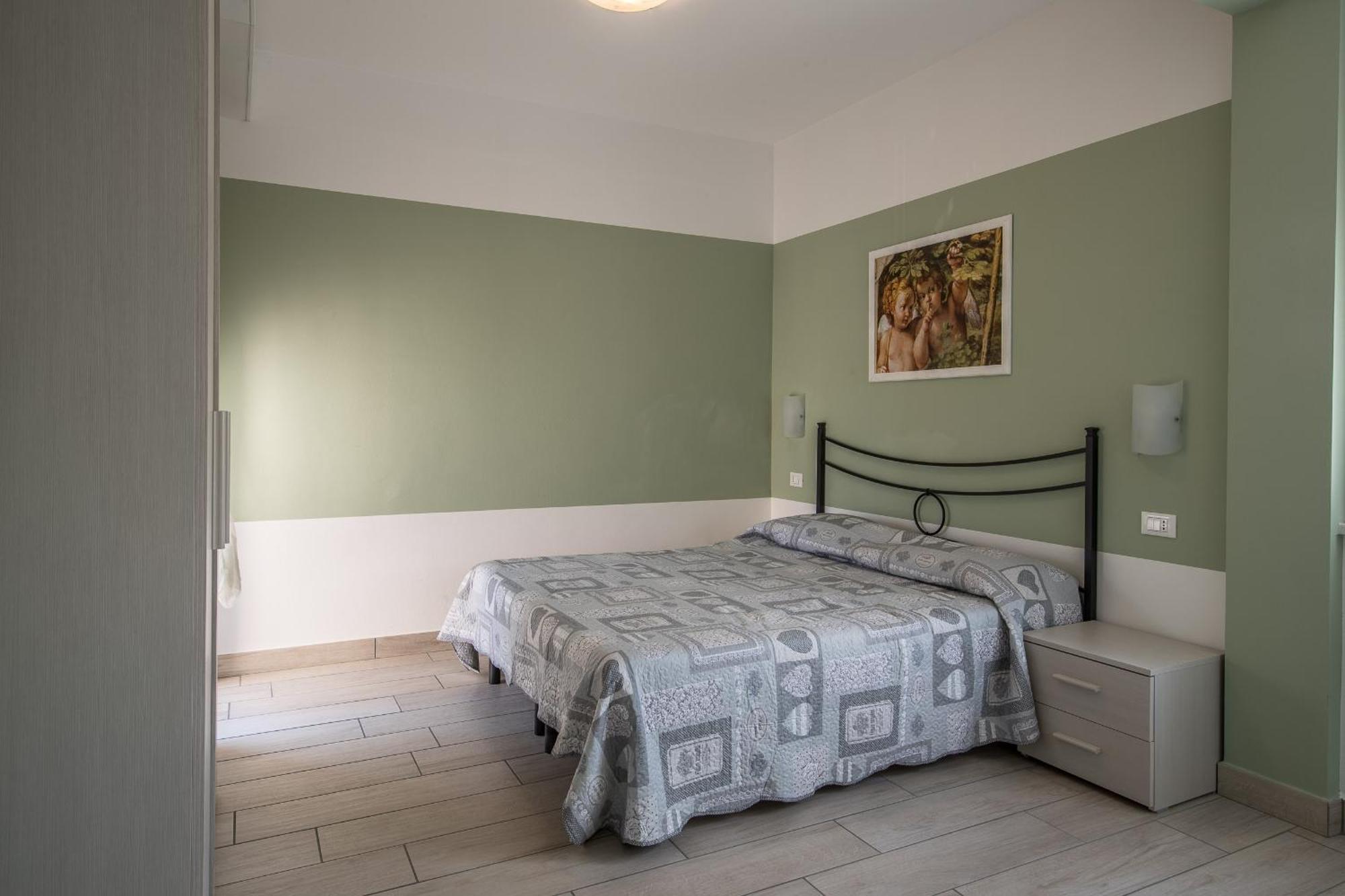 Appartamenti Residence Tulipano Sirmione Bagian luar foto