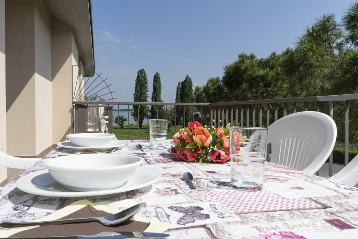 Appartamenti Residence Tulipano Sirmione Bagian luar foto