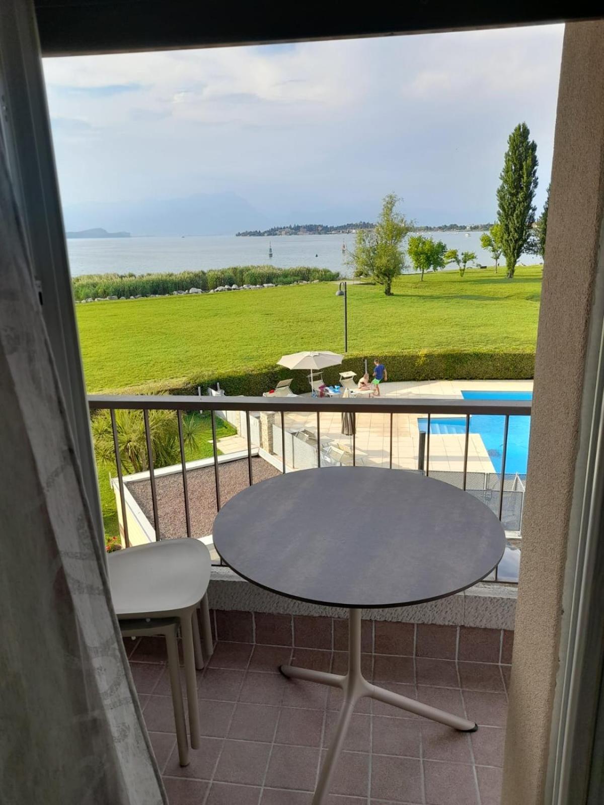 Appartamenti Residence Tulipano Sirmione Bagian luar foto