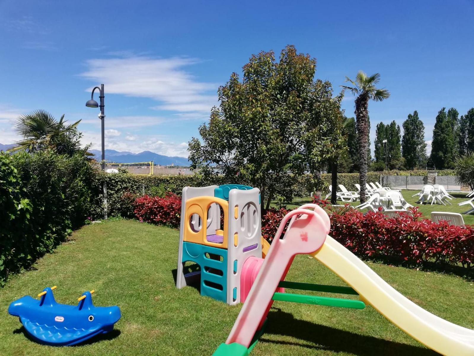 Appartamenti Residence Tulipano Sirmione Bagian luar foto