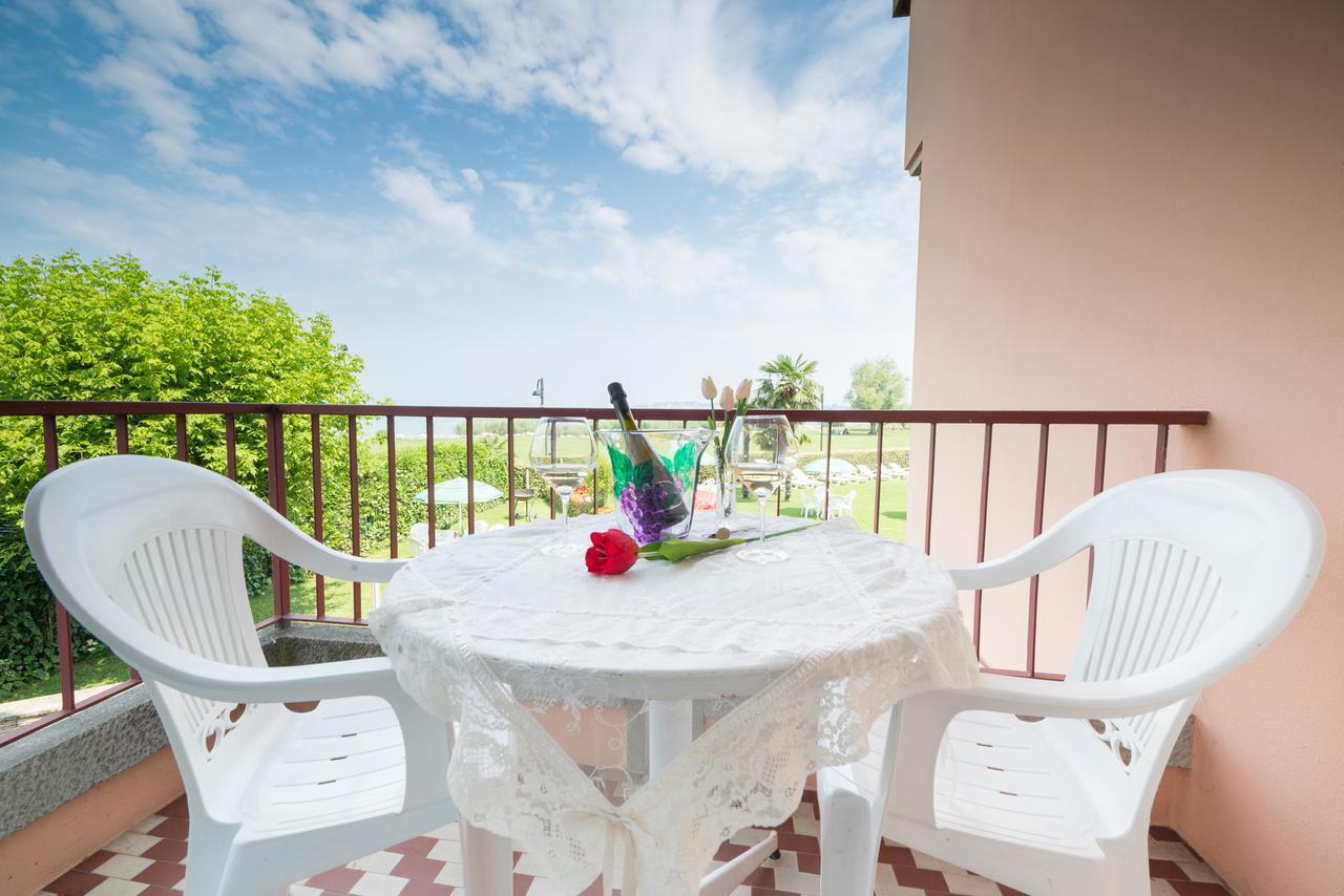 Appartamenti Residence Tulipano Sirmione Bagian luar foto