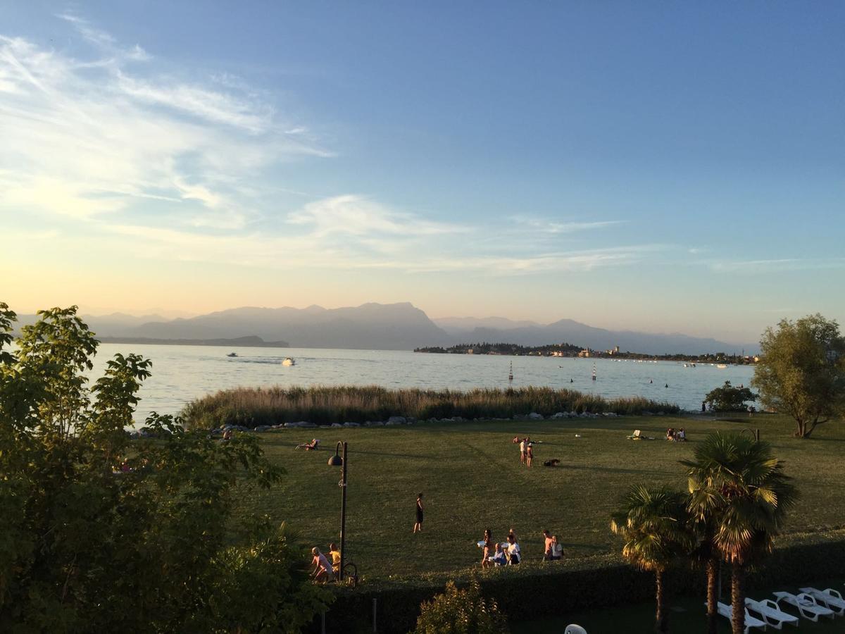 Appartamenti Residence Tulipano Sirmione Bagian luar foto