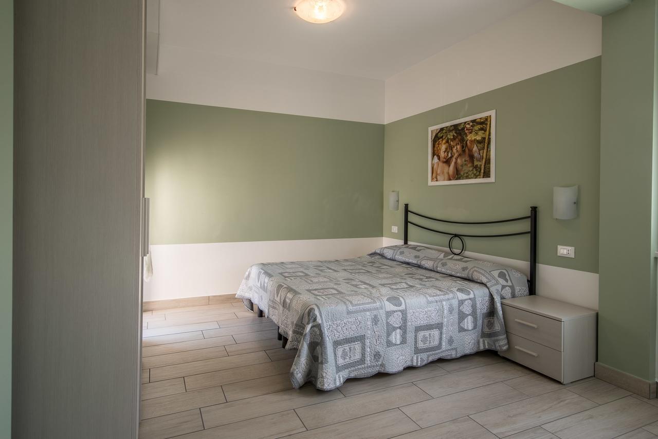Appartamenti Residence Tulipano Sirmione Bagian luar foto