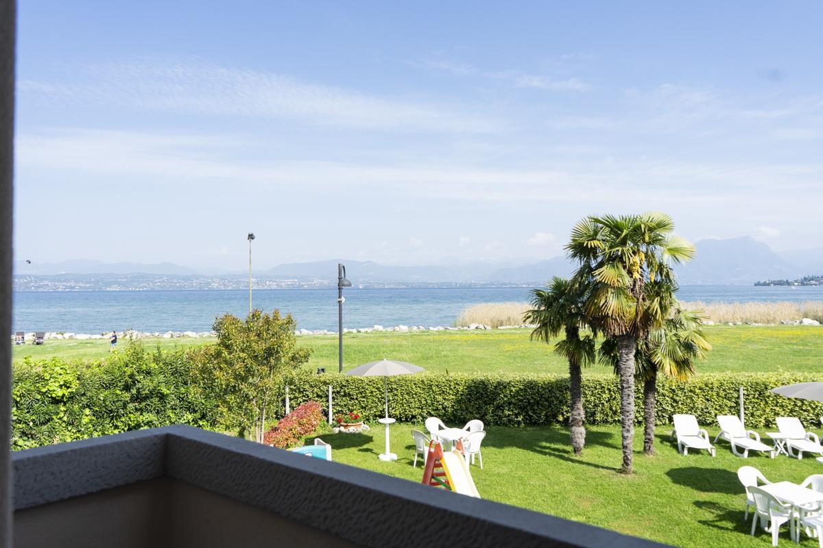 Appartamenti Residence Tulipano Sirmione Bagian luar foto