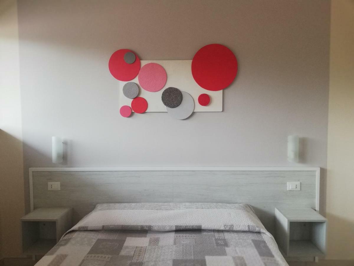 Appartamenti Residence Tulipano Sirmione Bagian luar foto