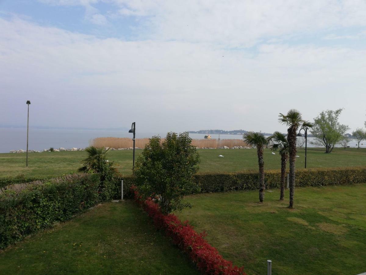 Appartamenti Residence Tulipano Sirmione Bagian luar foto
