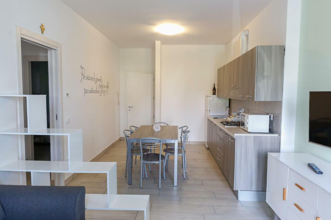 Appartamenti Residence Tulipano Sirmione Bagian luar foto