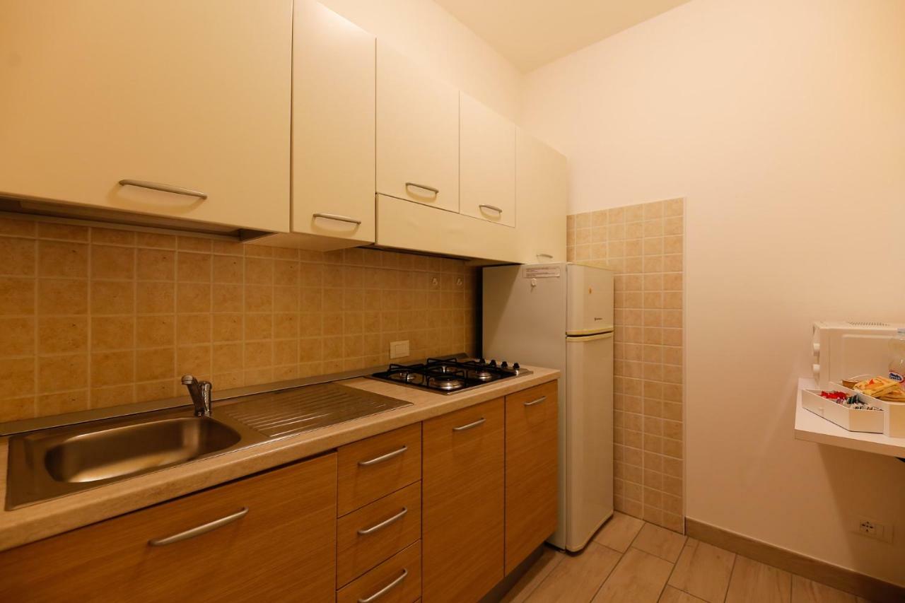 Appartamenti Residence Tulipano Sirmione Bagian luar foto
