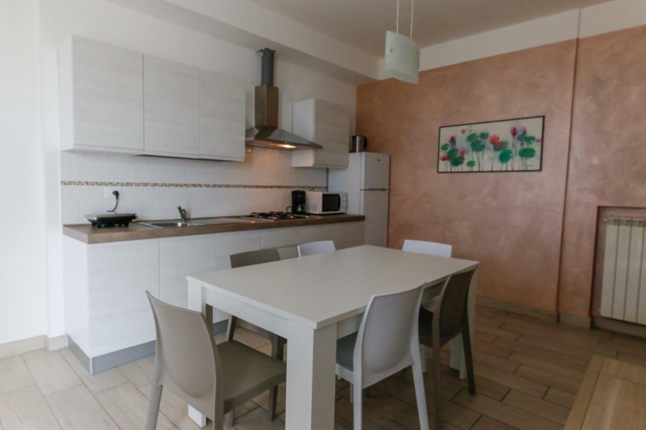 Appartamenti Residence Tulipano Sirmione Bagian luar foto